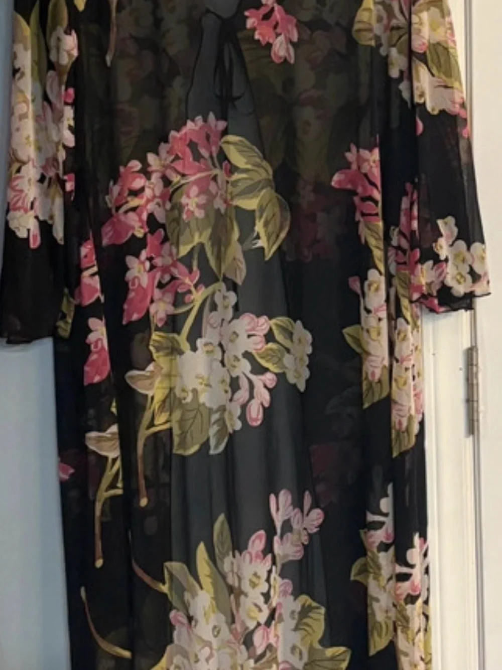 Victoria’s Secret Floral Robe - Picture 3 of 3